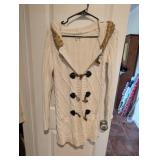WHITE SEVENTH AVENUE COAT *LOOKS MED