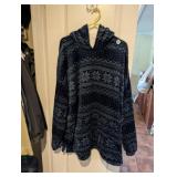 FLEECE HUGGLE HOODIE *LOOKS LARGE