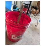 BUCKET WITH CAULK