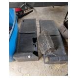 CAR RAMPS *DAMAGED AND TIRE BLOCK