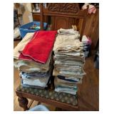 LOT OF HAND TOWELS AND WASH RAGS