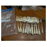 BAG OF SERVING FORKS