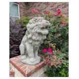 CONCRETE LION STATUE *HEAVY