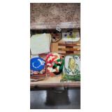 DRAWER OF POT HOLDERS, HEAT TRIVETS, PLUS