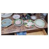 LOT OF MIXED SAUCERS/ PLATES