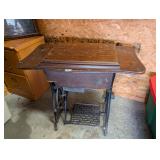 VINTAGE WHEELER AND WILSON SEWING MACHINE