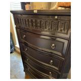 VERY NICE AND CLEAN CHEST OF DRAWERS