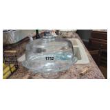 GLASS CAKE STAND