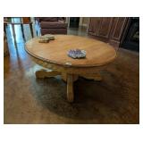 ROUND OAK COFFEE TABLE