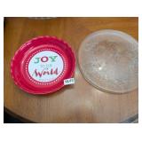 CHRISTMAS PIE PLATE AND GLASS PLATTER