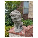 CONCRETE LION STATUE *HEAVY