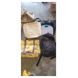LARGE LOT OF PURSES AND BAGS