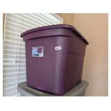 TOTE WITH LID
