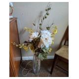 LARGE FLORAL ARRANGEMENT