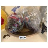 BOWL WITH CHRISTMAS POTPOURRI