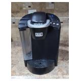 KEURIG COFFEE MAKER