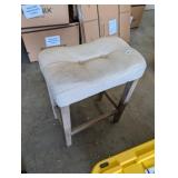 PADDED STOOL