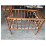 VINTAGE BABY CRIB *GREAT SHAPE *MISSING 1 SCREW