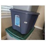TOTE WITH LID