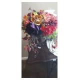 ARTIFICIAL FLOWERS ON METAL FRAME