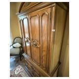 VERY NICE WARDROBE/CHEST OF DRAWERS