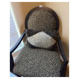 SIDE CHAIR WITH PILLOW