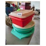 TUPPERWARE DISHES
