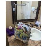TOILET PAPER HOLDER WITH MAGAZINE CADDY