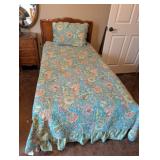 TWIN BED *FRAME, HEAD/FOOT BOARD, MATTRESS, LINENS