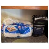 2 LUNCH BAGS AND A BAG OF TO-GO PLATES