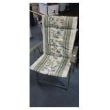 FOLD UP CHAIR