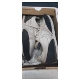 NIKE SHOES, SIZE 8.5
