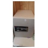 SENTRY 1250 COMBINATION SAFE 19" T,13" W,16D WCOMB