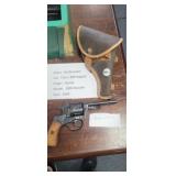 NAGANT 7.62X38 REVOLVER WITH CASE