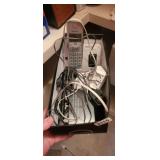 CORDLESS PHONE WITH DOCKING PORTS