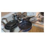 LOT OF MIXED PANS AND SKILLETS