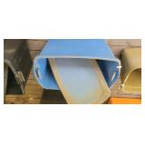 TOTE WITH LID