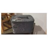 DILLARDS COSMETIC CASE *NEW