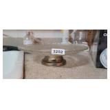 GLASS CAKE PLATE