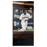 KEN GRIFFEY JR. 8 X 10 SIGNED PHOTOGRAPH, COA, FR