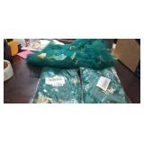LOT OF CHRISTMAS NETTING, NEW