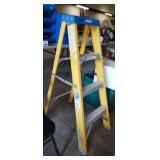 WERNER 4 FOOT LADDER