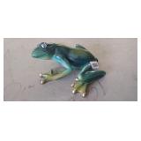 GLAZED CERAMIC FROG FIGURINE WALL HANGER