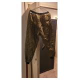 INSULATED PANTS *NO TAGS/ LOOK MED