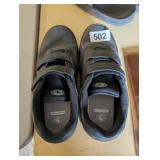 ATHLETIC WORKS SHOES SIZE 9 GENTLY USED
