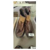 UGG BOOTS SIZE 10