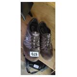NIKE SHOES SIZE 10