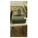 VINTAGE FELT AND TERRANT COMPTOMETER ADDING MACHIN