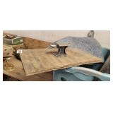 WOOD BOARD WITH MINI ANVIL