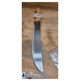 MACHETE/ KNIFE